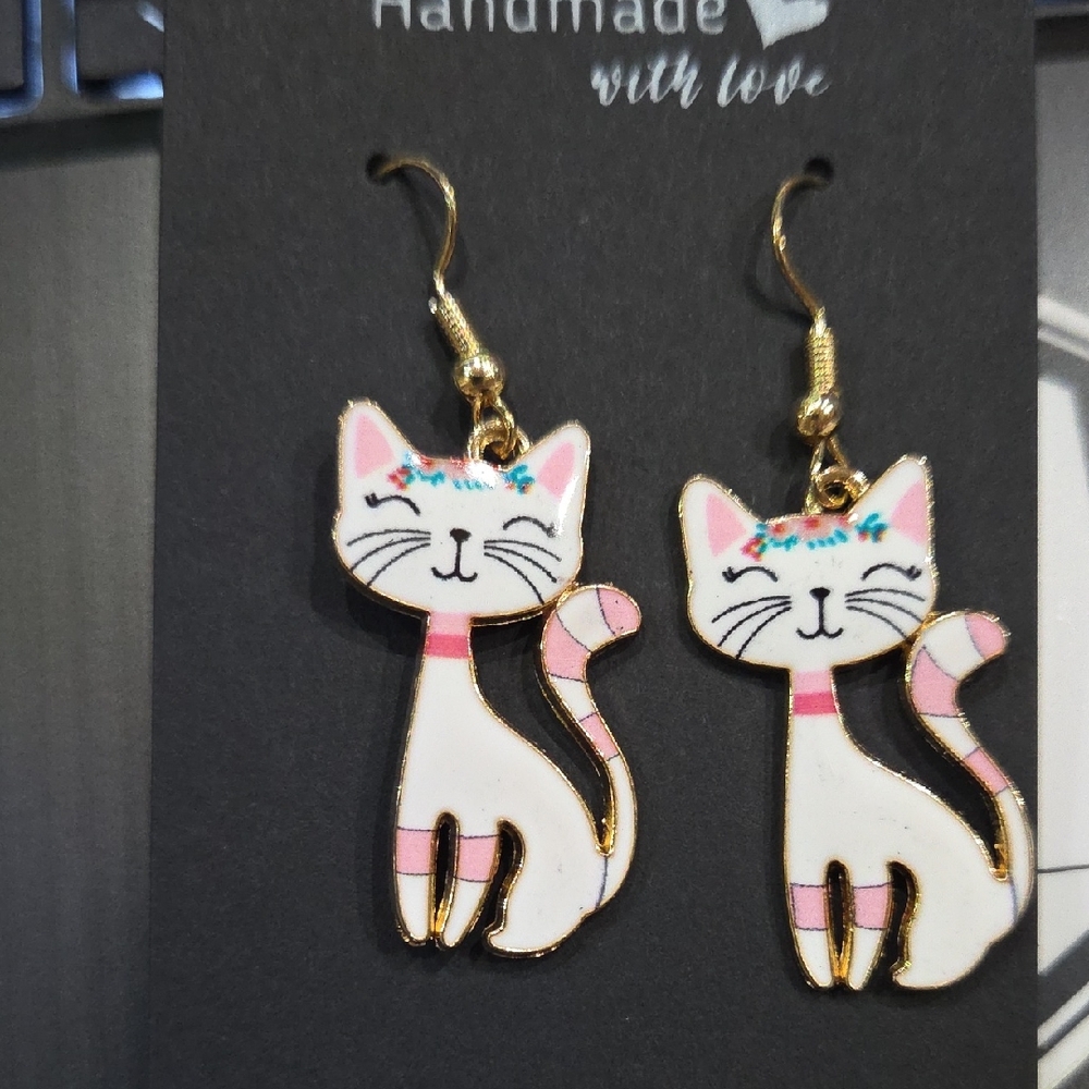 Handmade Cat Earrings - White and Pink